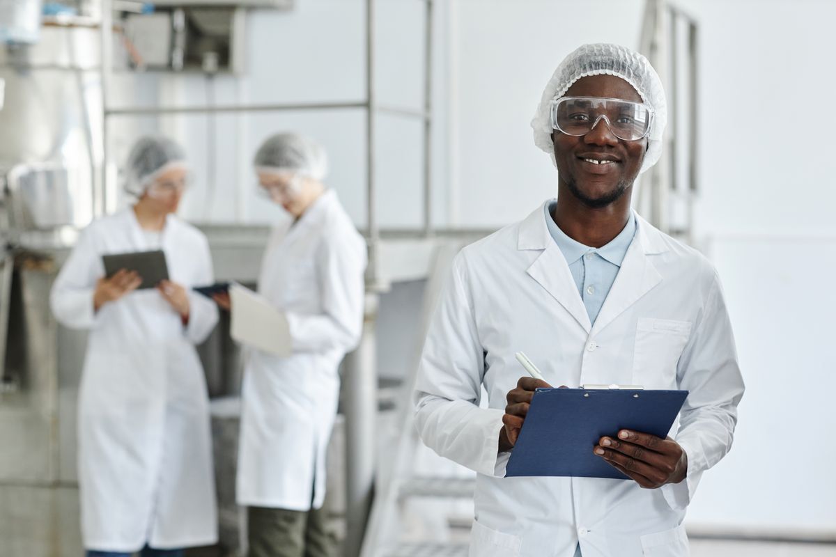 Guide des Fondamentaux de la Sécurité Alimentaire SQF : Portée et Exigences Essentielles