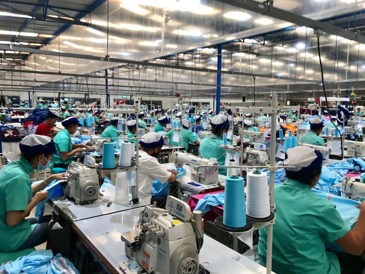 Contrôle de Qualité pour la Fabrication de Vêtements au Vietnam