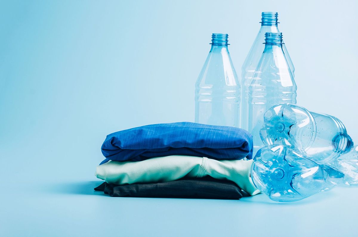 Tissu en Polyester Recyclé (rPET) : Naviguer dans la Transformation de l'Industrie Textile