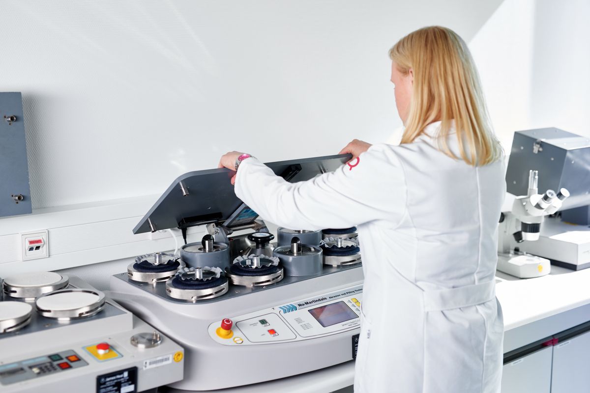 Solidité des couleurs et plus : Exploration des aspects clés des tests textiles pour les fabricants